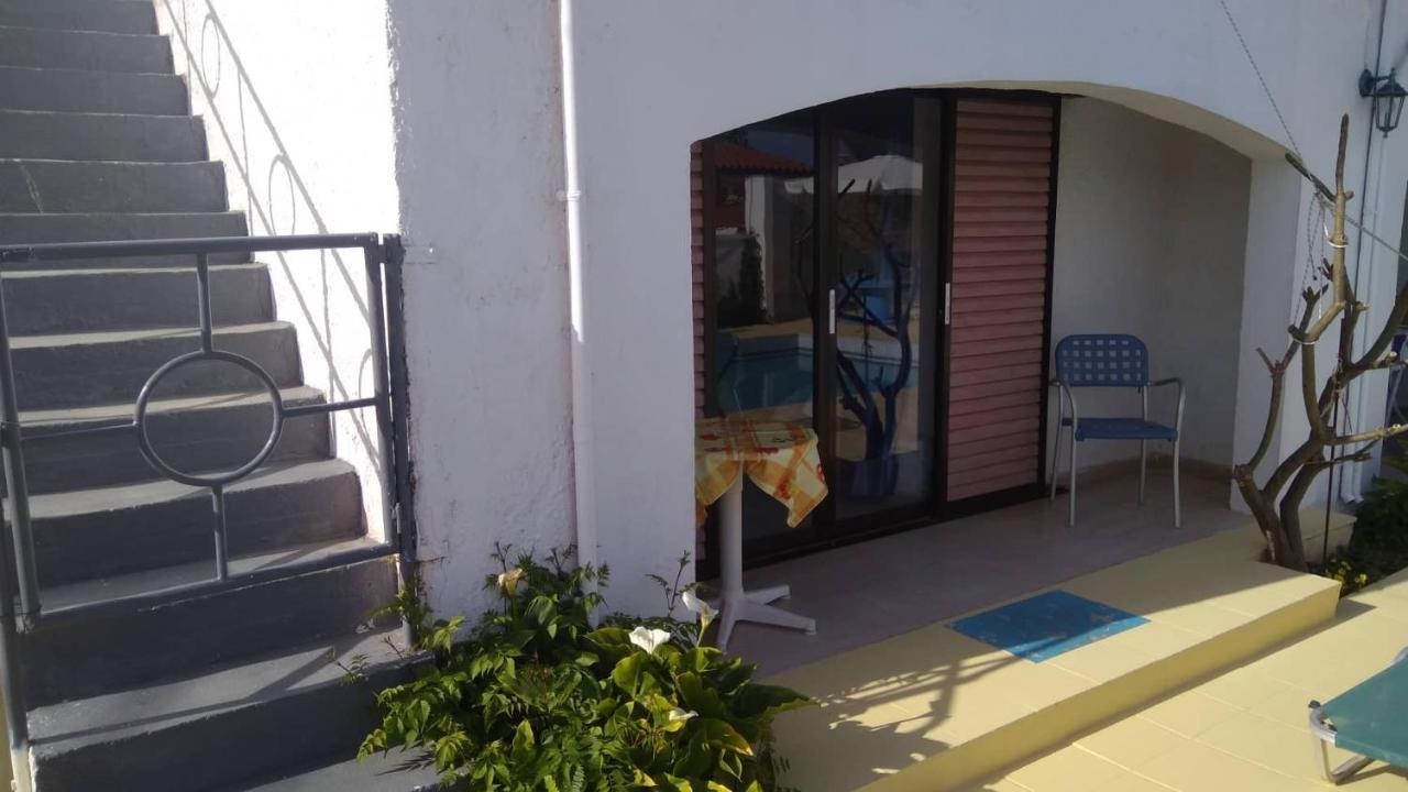 Villas Irene 5 Family Apartments Kokkini Hani Exterior photo